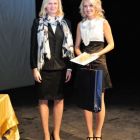 Zľava: Mgr. Andrea Putalová, ocenená: Monika Hucáková
